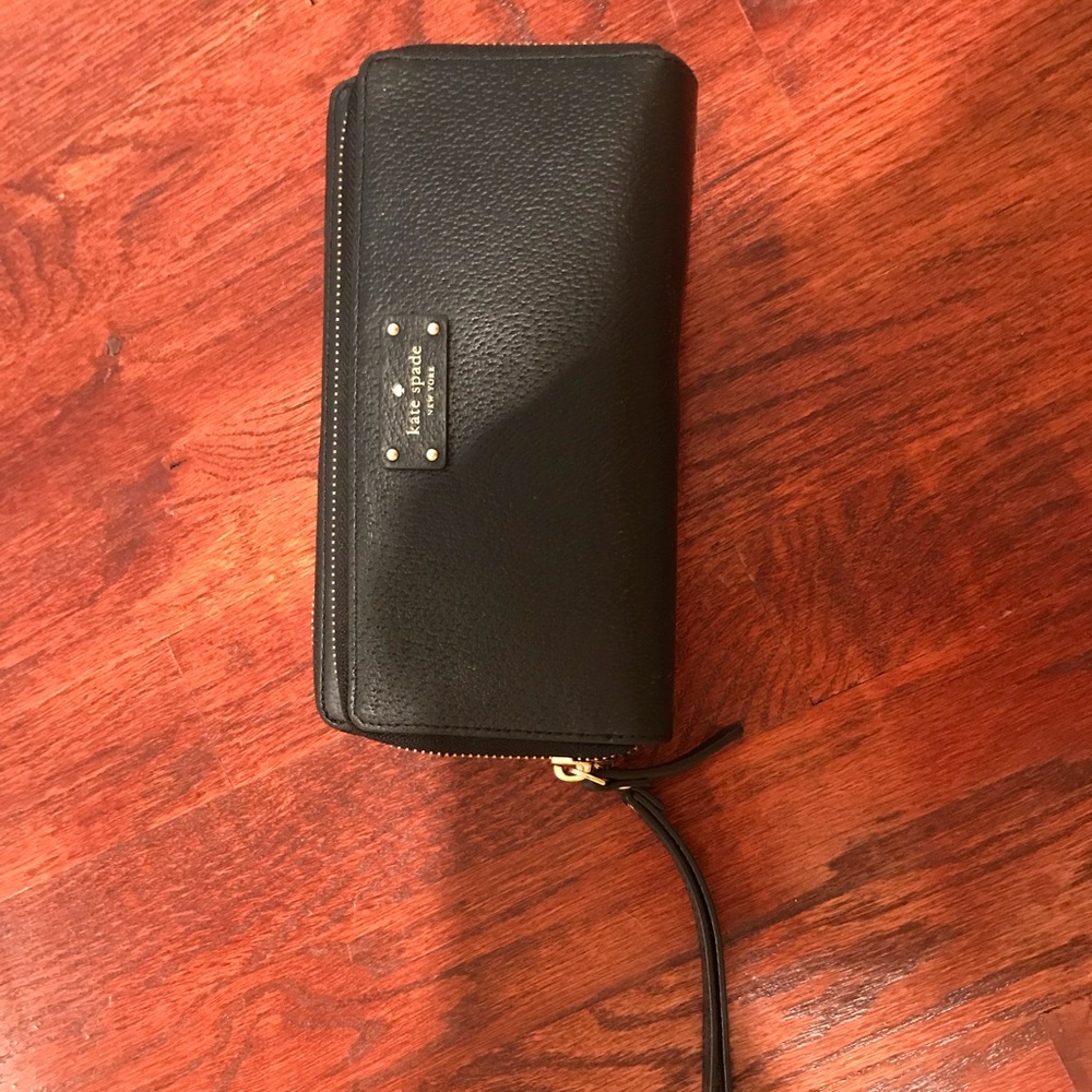 Kate Spade Wristlet Wallet